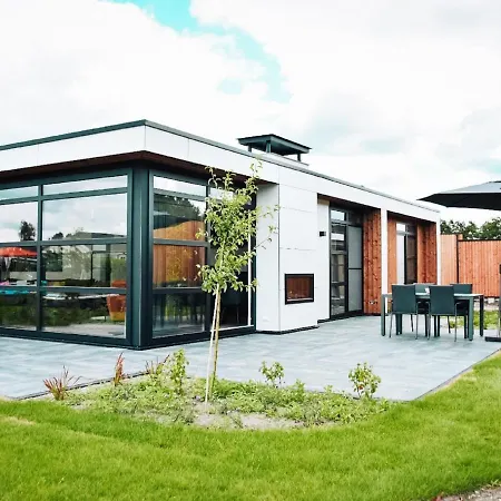 Modern Near The Loosdrechtse Plassen Ferienhaus *